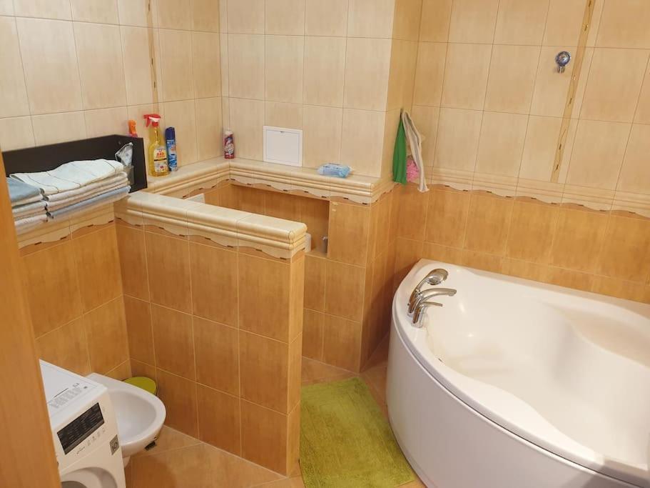 Mezonetovy Apartman V Centre Novej Dubnice Illava Kültér fotó
